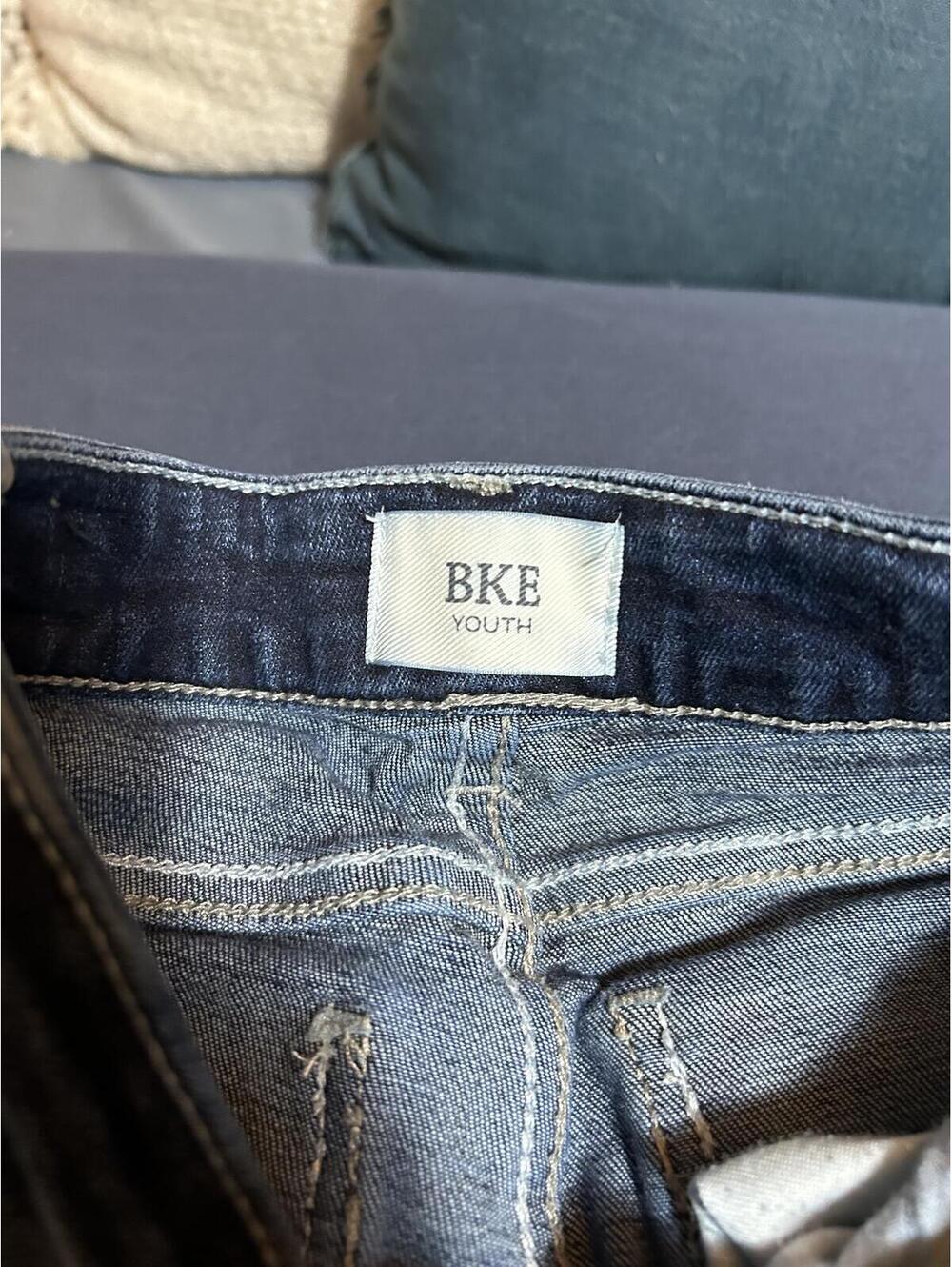 BKE Youth Dark Wash Flare Jeans Size 8 - Picture 2 of 5